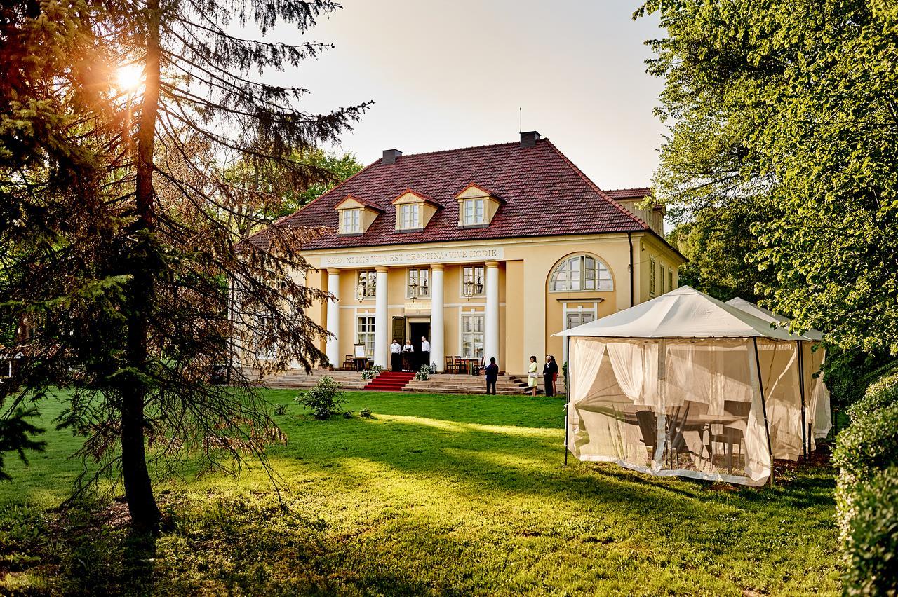 Palac Bazantarnia Pszczyna Esterno foto