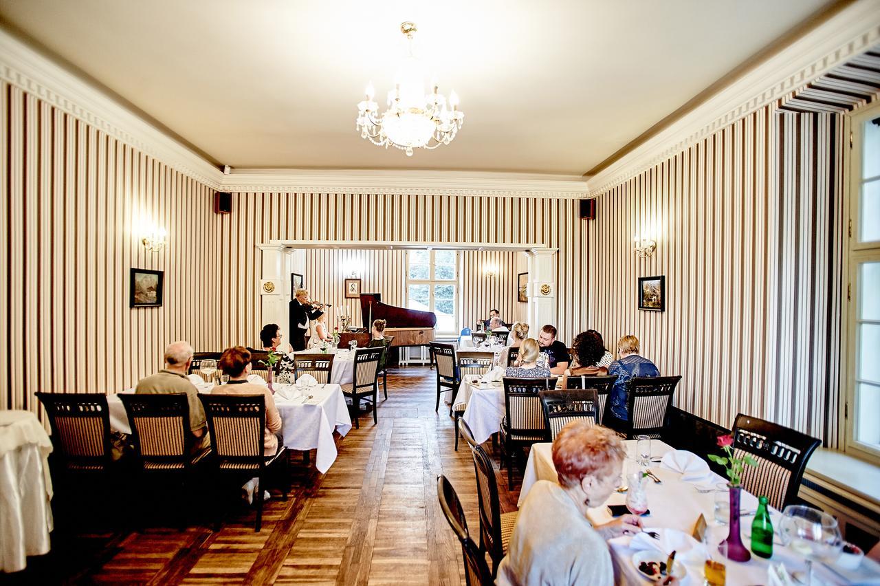 Palac Bazantarnia Pszczyna Esterno foto